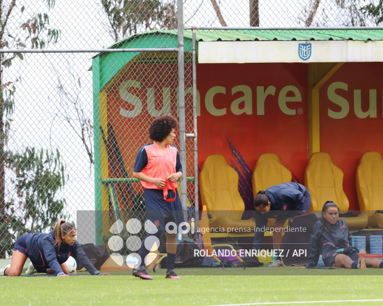 FBL ENTRENAMIENTO SELECCION FEMENINA