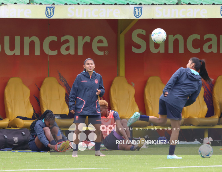 FBL ENTRENAMIENTO SELECCION FEMENINA