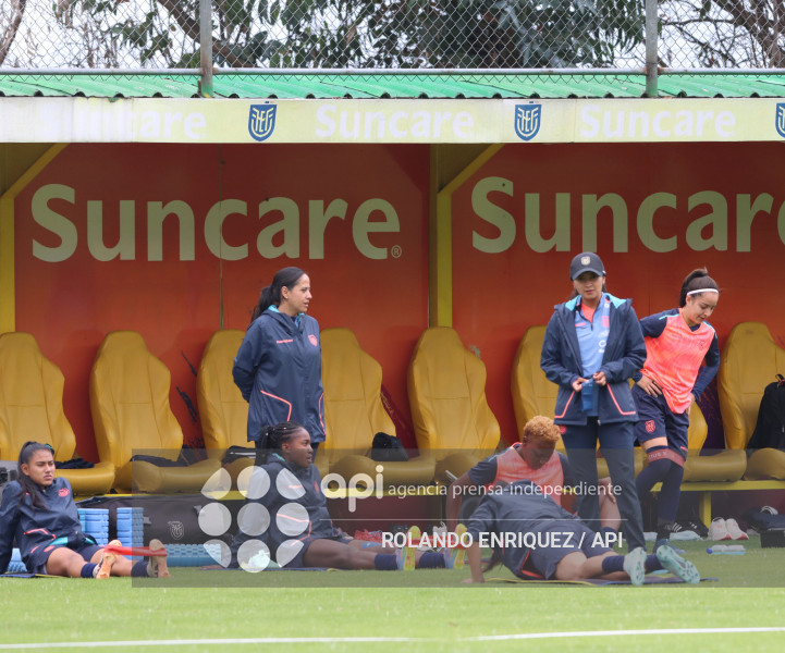 FBL ENTRENAMIENTO SELECCION FEMENINA