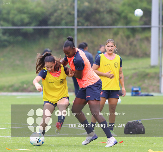 FBL ENTRENAMIENTO SELECCION FEMENINA