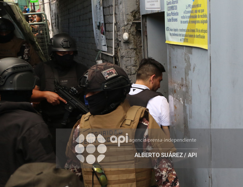 SALCEDO INGRESA A LA CARCEL 4
