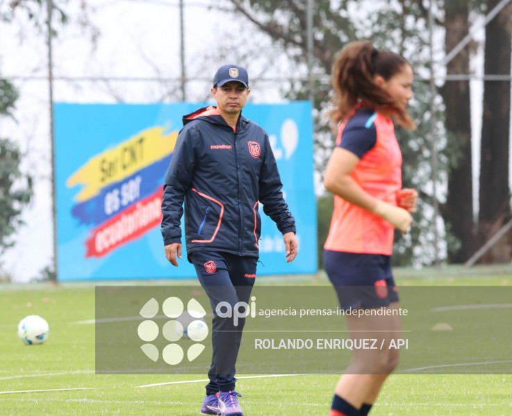 FBL ENTRENAMIENTO SELECCION FEMENINA