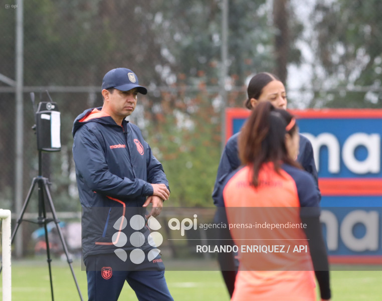 FBL ENTRENAMIENTO SELECCION FEMENINA