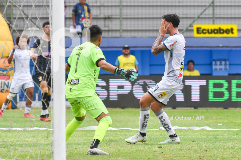 FBL-LIGAPRO-DELFIN-MANTA