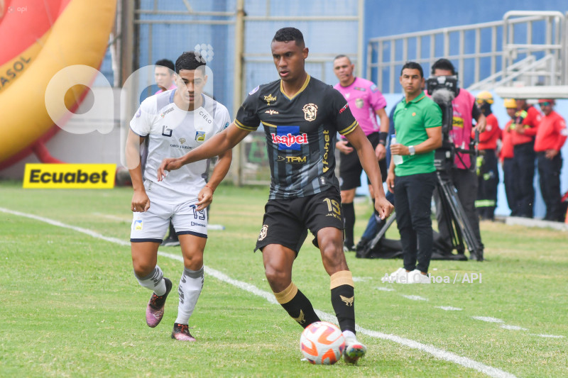 FBL-LIGAPRO-DELFIN-MANTA