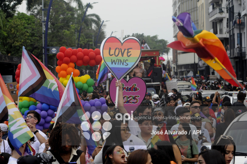 GYE-MARCHA-LGBTI