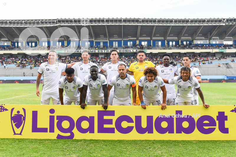 FBL-LIGAPRO-DELFIN-MANTA