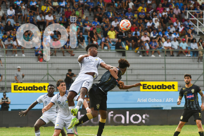 FBL-LIGAPRO-DELFIN-MANTA