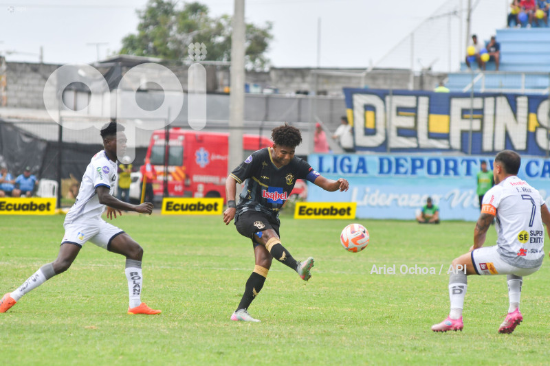 FBL-LIGAPRO-DELFIN-MANTA