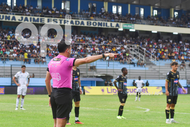 FBL-LIGAPRO-DELFIN-MANTA