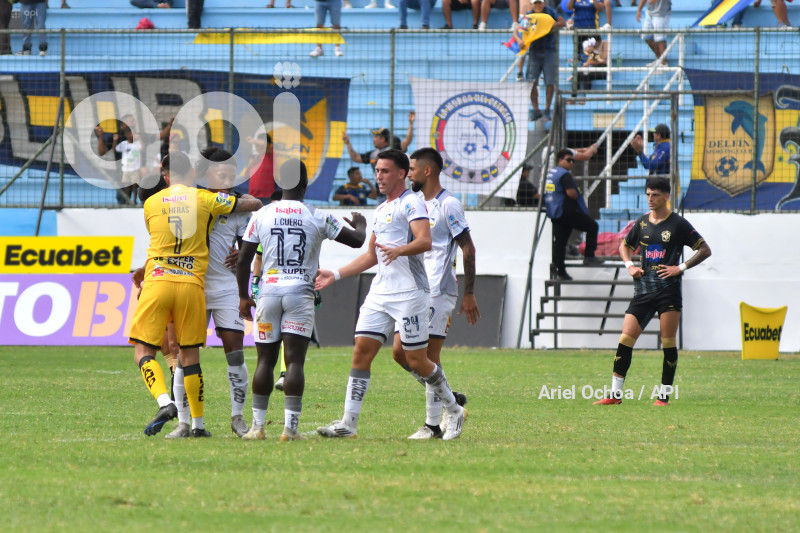 FBL-LIGAPRO-DELFIN-MANTA