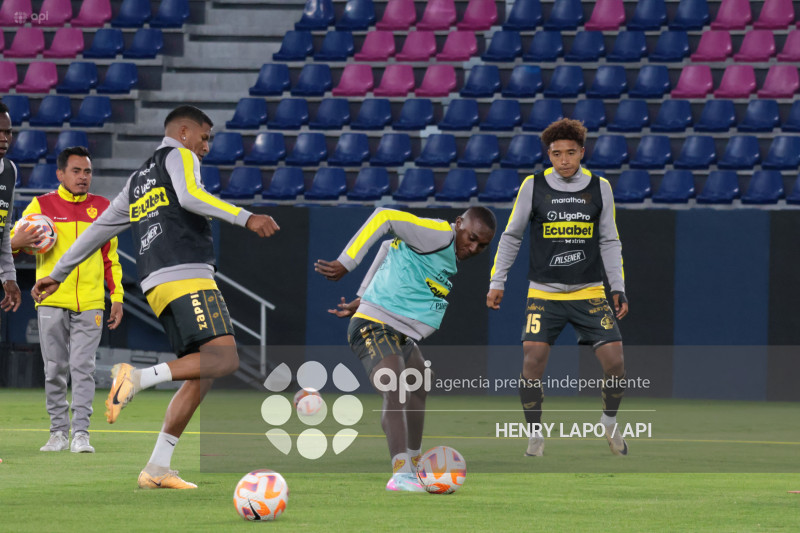 FBL LIGAECUABET VINOTINTO VS AUCAS