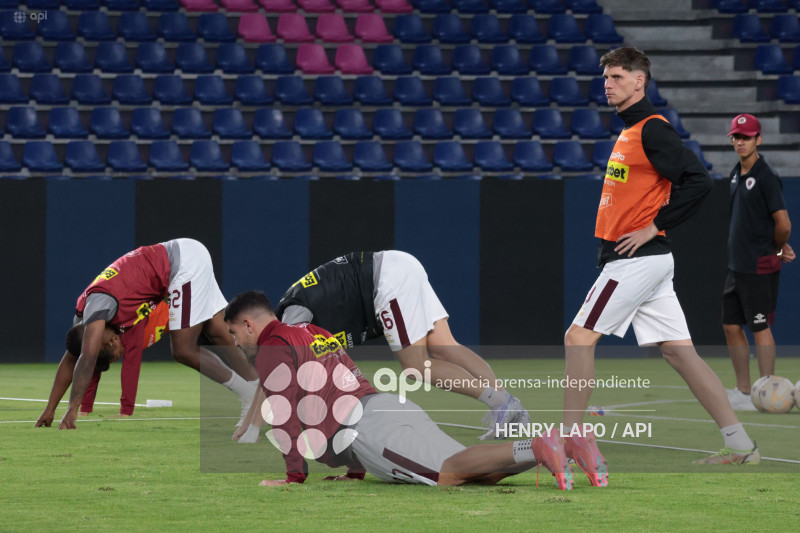 FBL LIGAECUABET VINOTINTO VS AUCAS