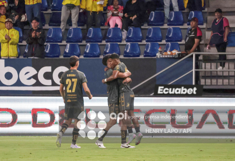 FBL LIGAECUABET VINOTINTO VS AUCAS