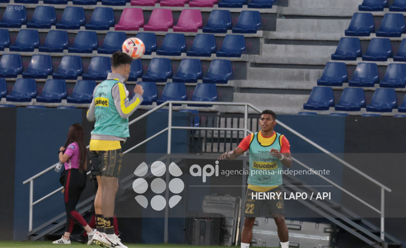 FBL LIGAECUABET VINOTINTO VS AUCAS