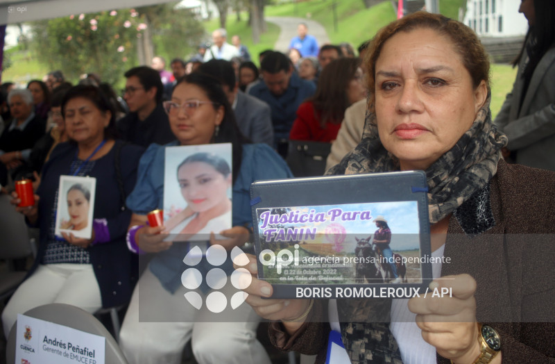 CUENCA-MEMORIAL POR LAS VICTIMAS DE FEMICIDIO