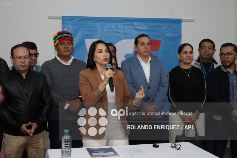 LUISA GONZALAEZ  RUEDA DE PRENSA