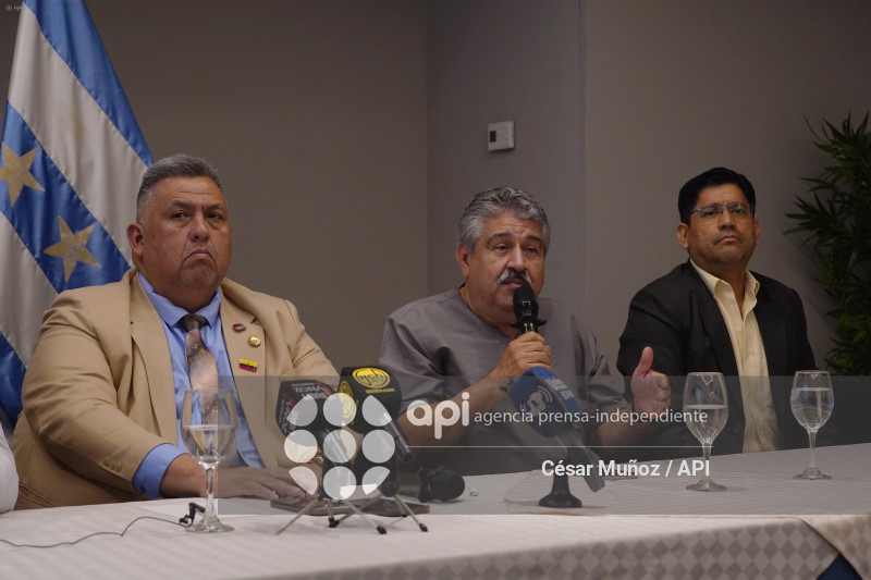 GYE-MEDICOS DEL GUAYAS