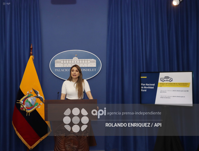 CAROLINA JARAMILLO VOCERA CARONDELET