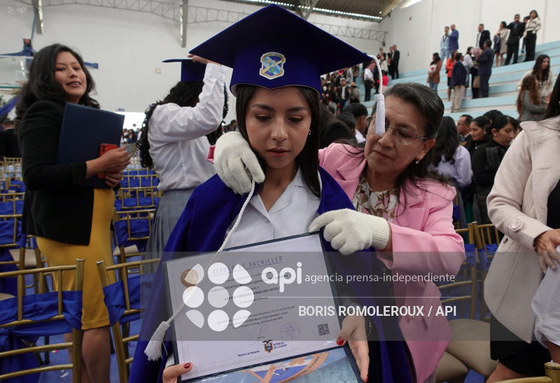 CUENCA-INVESTIDURA-UNIDAD EDUCATIVA GARAICOA