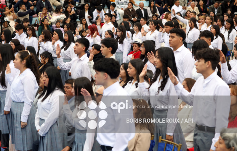 CUENCA-INVESTIDURA-UNIDAD EDUCATIVA GARAICOA