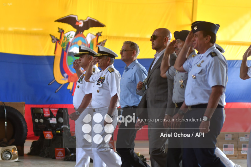 MANTA-DONACIONES-USA-ECUADOR