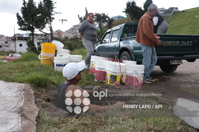 DESABASTECIMIENTO DE AGUA SUR DE QUITO