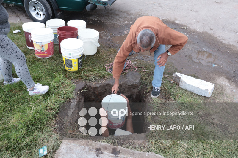 DESABASTECIMIENTO DE AGUA SUR DE QUITO
