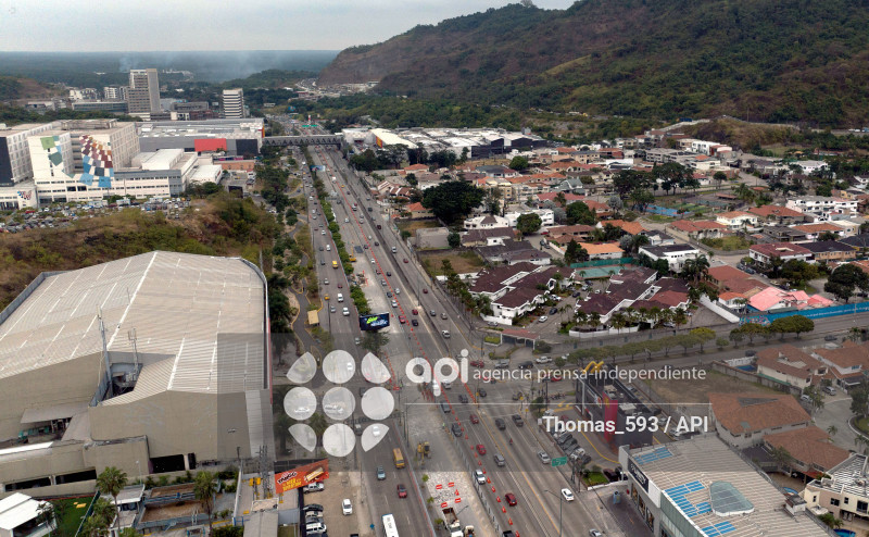 GYE-SUSPENCION CONSTRUCCION PUENTE