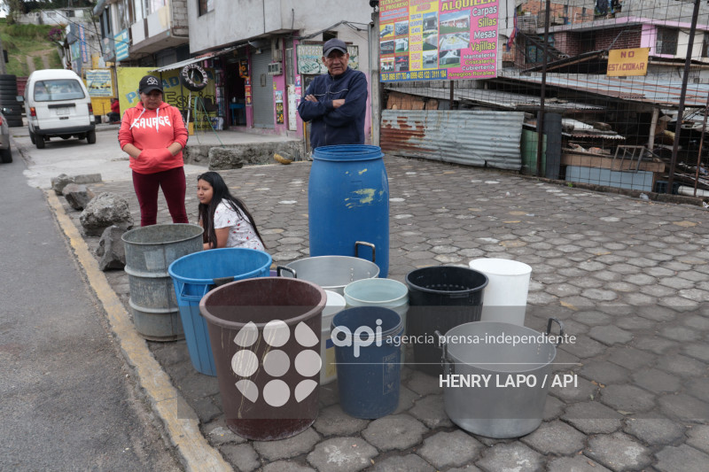 DESABASTECIMIENTO DE AGUA SUR DE QUITO