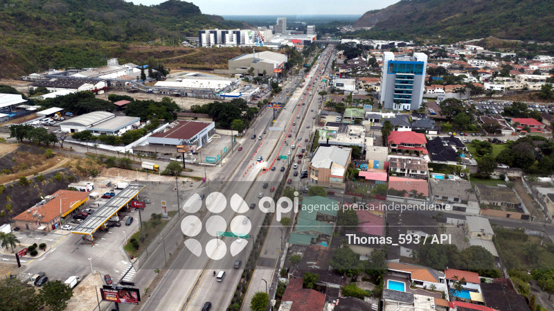 GYE-SUSPENCION CONSTRUCCION PUENTE