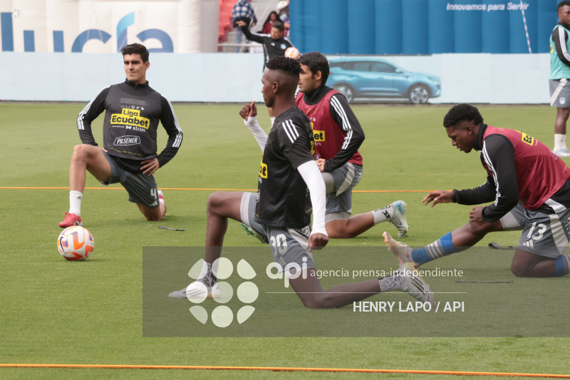 FBL LIGAECUABET LIGA QUITO VS EMELEC