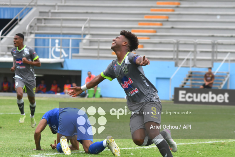 FBL-LIGAPRO-MANTA-CATOLICA