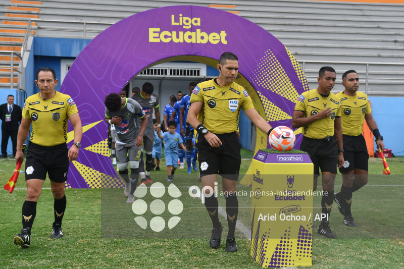 FBL-LIGAPRO-MANTA-CATOLICA