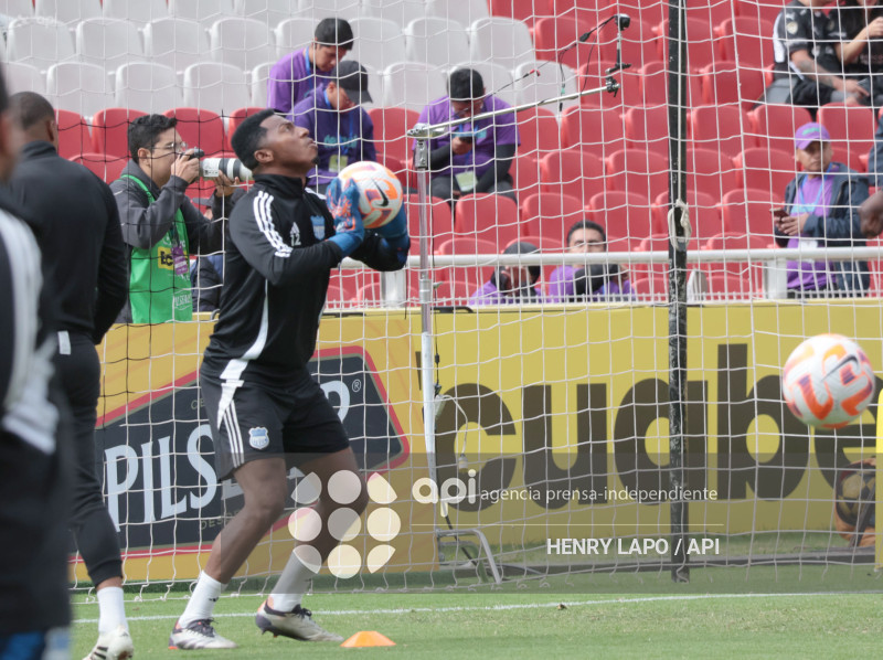 FBL LIGAECUABET LIGA QUITO VS EMELEC