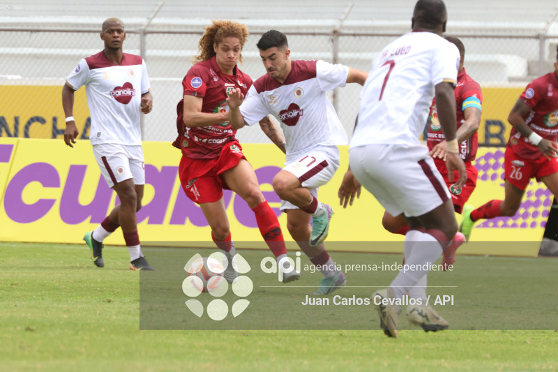 FBL-LIGAPRO-ECUABET-VINO TINTO-MUSHUC RUNA