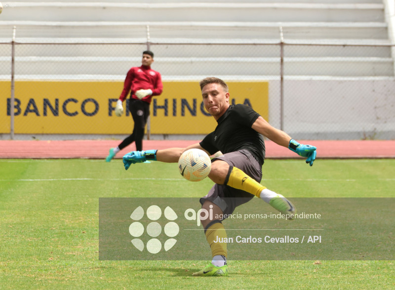 FBL-LIGAPRO-ECUABET-VINO TINTO-MUSHUC RUNA