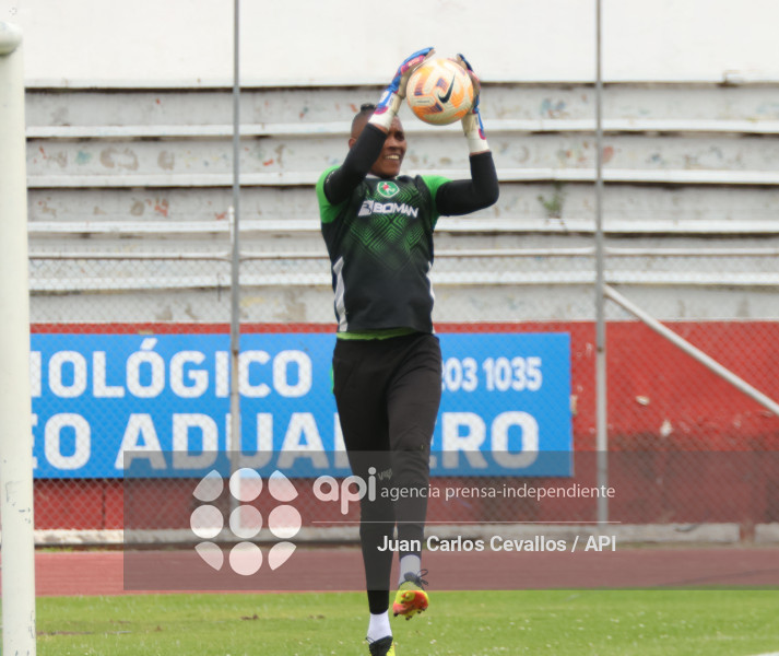 FBL-LIGAPRO-ECUABET-VINO TINTO-MUSHUC RUNA