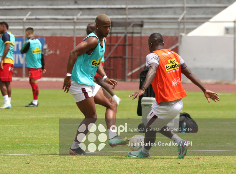 FBL-LIGAPRO-ECUABET-VINO TINTO-MUSHUC RUNA