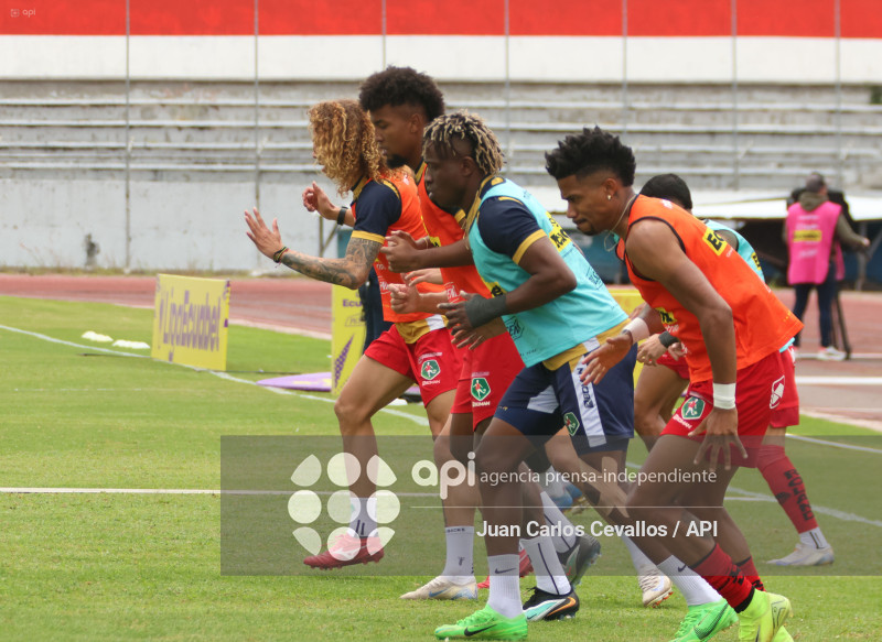 FBL-LIGAPRO-ECUABET-VINO TINTO-MUSHUC RUNA