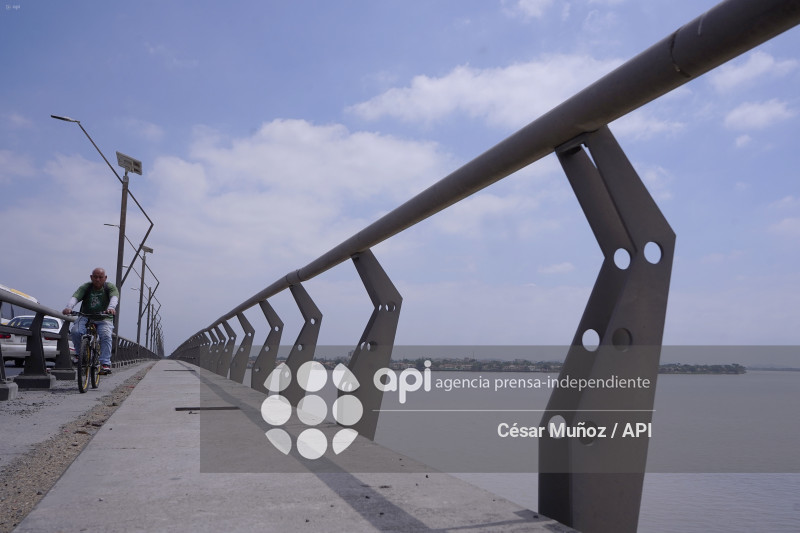 GYE-PUENTE SIN BARANDAS