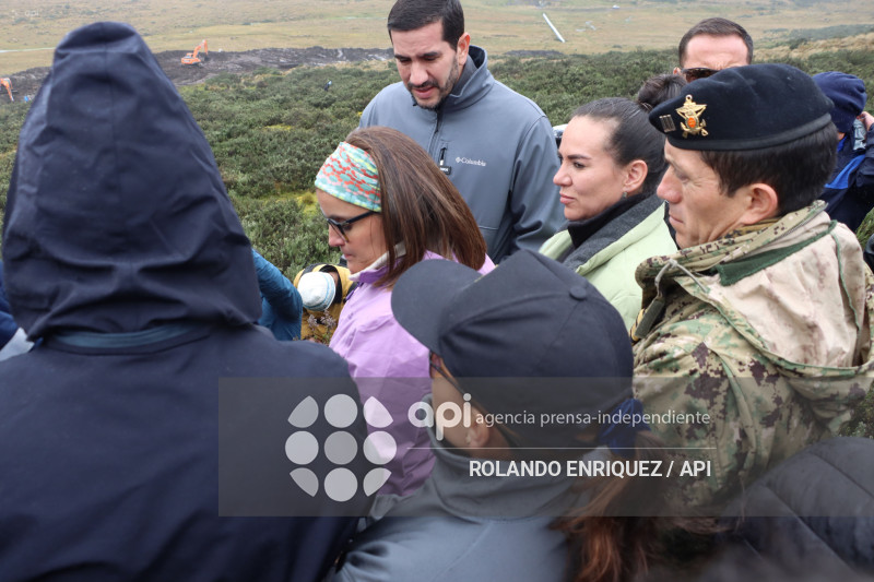 VICEPRESIDENTA RECORRE SECTOR DE LA MICA