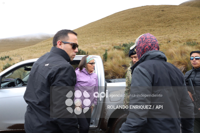VICEPRESIDENTA RECORRE SECTOR DE LA MICA