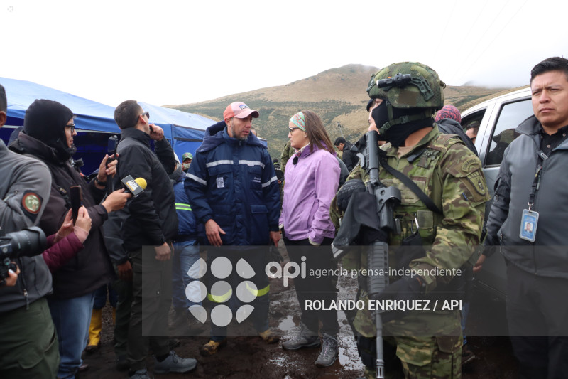 VICEPRESIDENTA RECORRE SECTOR DE LA MICA