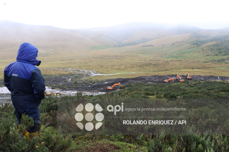 VICEPRESIDENTA RECORRE SECTOR DE LA MICA