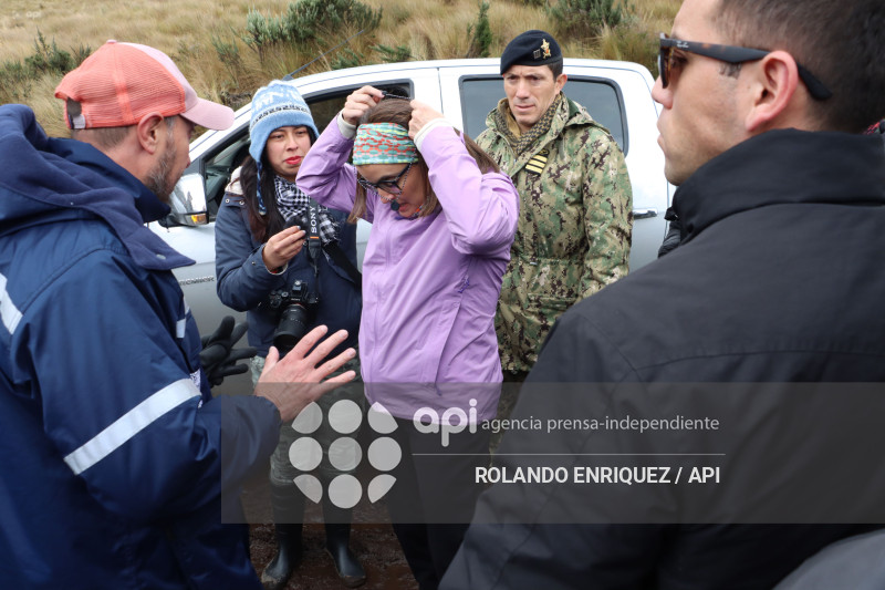 VICEPRESIDENTA RECORRE SECTOR DE LA MICA