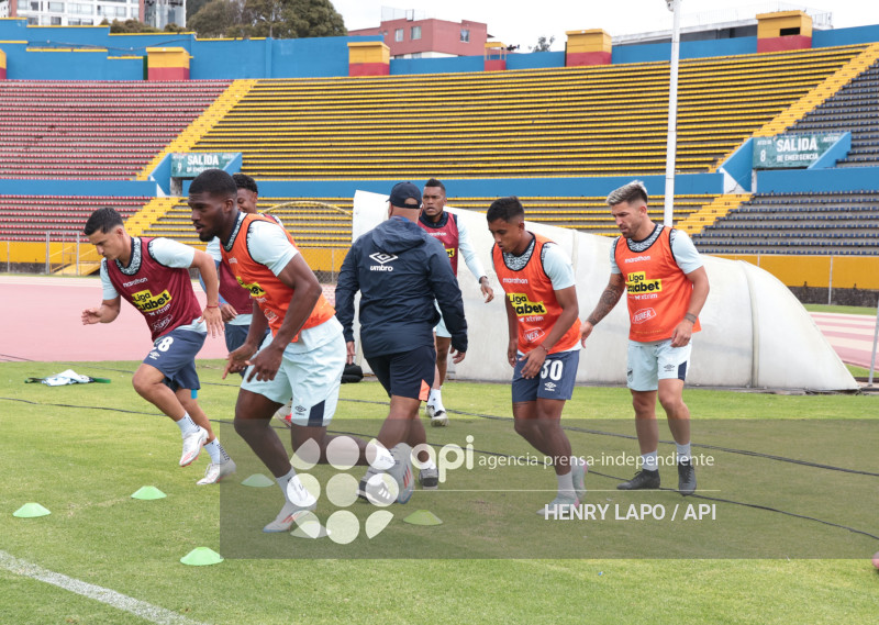 FBL LIGAECUABET VINOTINTO VS CATOLICA