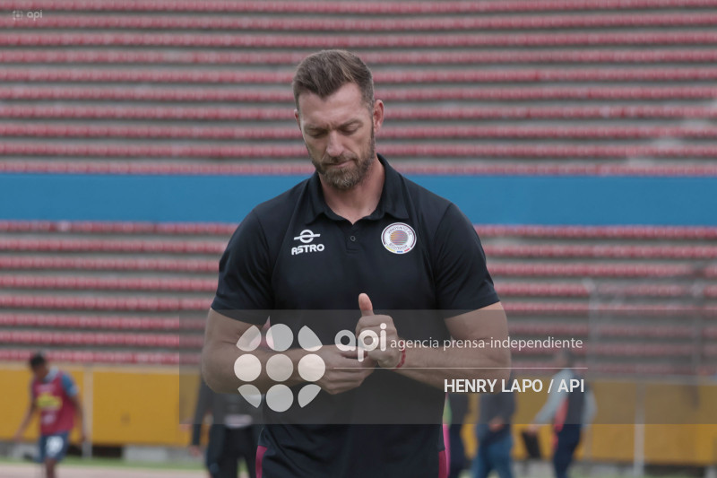 FBL LIGAECUABET VINOTINTO VS CATOLICA