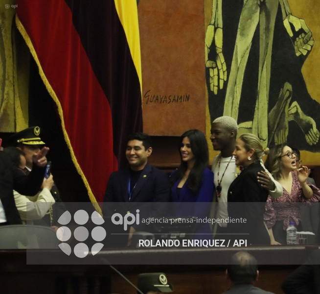 CONDECORACION NINO MOI ASAMBLEA