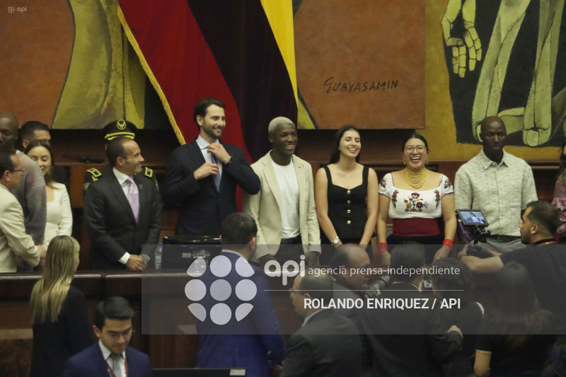 CONDECORACION NINO MOI ASAMBLEA